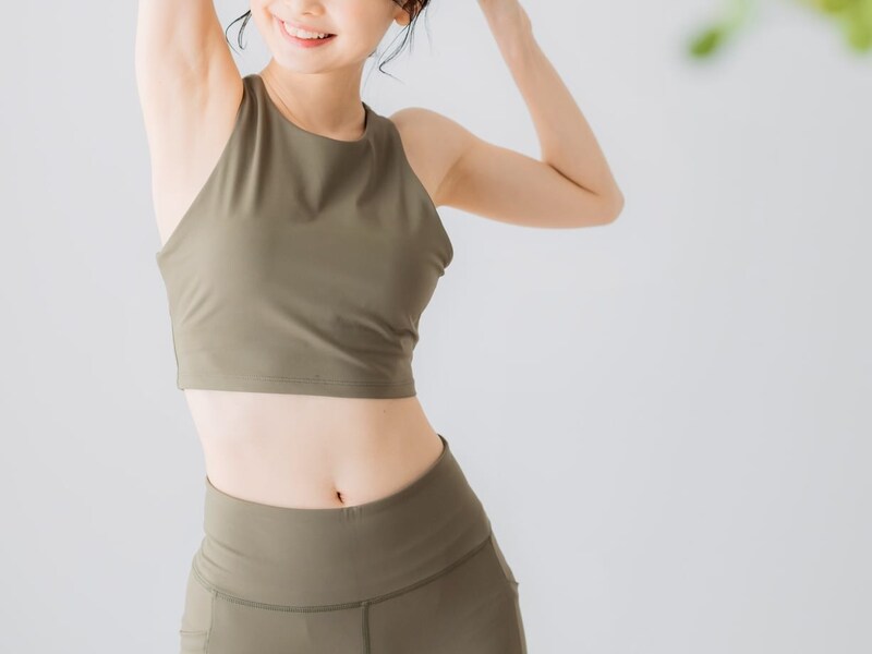 高い脂肪燃焼効果が魅力。１日１セット【お腹の凹ませ＆くびれ作りに効く】簡単習慣