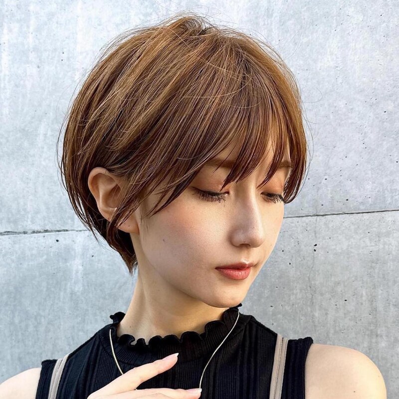 おしゃれな大人顔を演出。若見えする【最旬きれいめショートヘア】を作る2つのキーワード