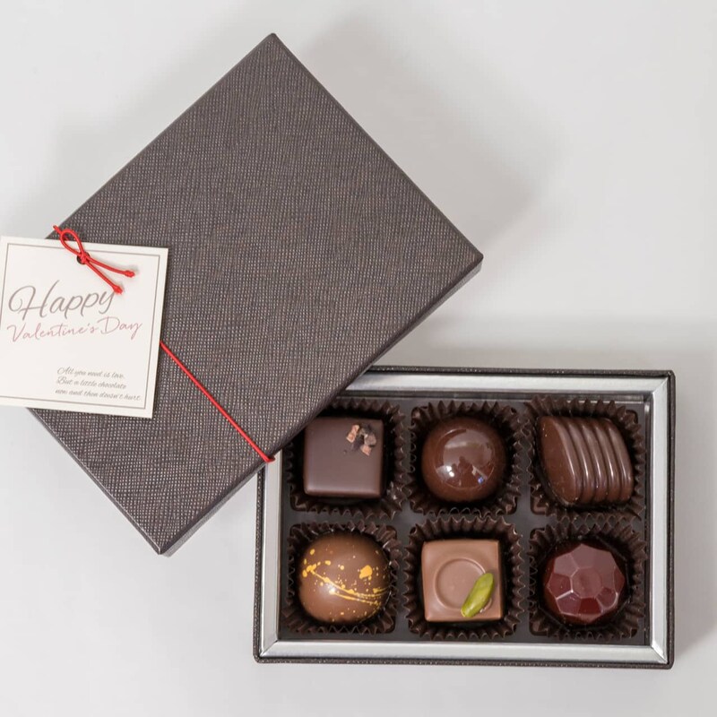 バレンタインデーだからこそ、今年は背伸びして【京王プラザホテル】のチョコレートで大人の個性を楽しむ