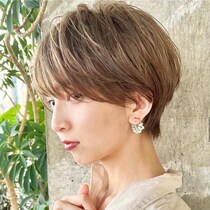 何もしてない風なのに一気に若返った印象に。いま大人世代がトライすべき【最旬ショートヘア】