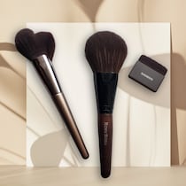 大人の肌が見違える。プチプラなのに仕上がりを格上げ「優秀ベースメイクブラシ」３選