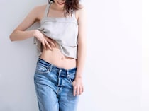 【40代からのダイエット】お腹太りを招く「行動」＆お腹痩せにつながる「行動」とは