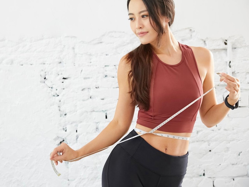 お腹のくびれが目覚める!1日1分【細ウエストに近づく】簡単エクササイズ