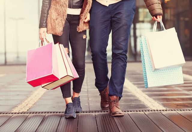 歩くスピード早くない？「歩き方で分かる男性の性格とは」