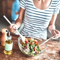 ２ヶ月で５kg減量成功の事例も。炭水化物＆アルコールOKの【簡単ダイエット】