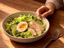 「サラダ中心なら安心」は本当？40代・50代にありがち“タンパク質不足”という見落とし