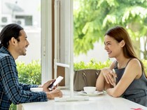 第一印象を良くするには？ 初対面の時に「男性が観察しているポイント」