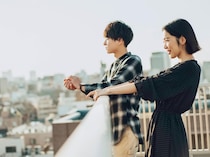 恋をしていると隠しきれない。意外と見落としがちな男性の「本命サイン」