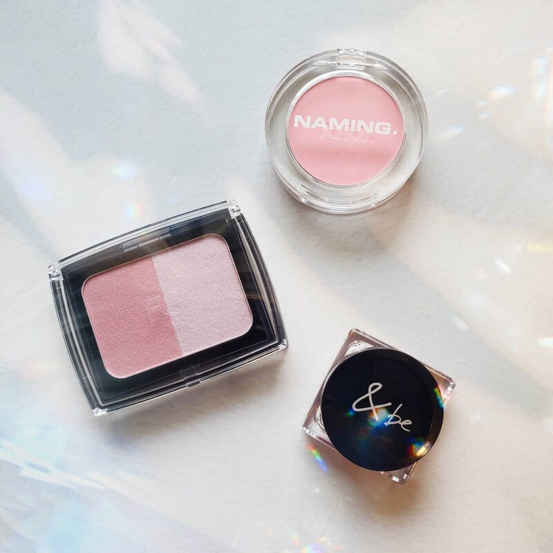 「顔が疲れて見える…」を解消。大人肌に血色と多幸感を仕込む“￥2,000以下の春チーク”３選