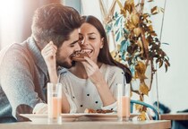 恋のチャンスきてる？ 気になる男性と「両想いか確認する方法」