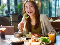 違いは“心の余裕”にアリ。モテる女性に共通する３つの「特徴的行動」