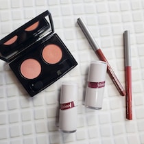 そのメイク、少し古いかも？40代からの“ミュート春メイク”がアカ抜ける最旬コスメ３選