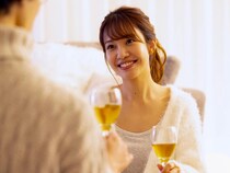 「彼女って素敵だな」男性目線で“ウケの良い女性”の特徴とは