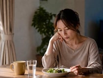 食事を減らしてるのに痩せない？大人世代がハマりやすい「NGな食べ方」