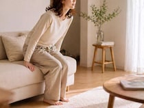 座っている時間が長いほど太りやすくなる？40代以降に見直したい“日常の過ごし方”