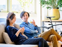 これも「本命行動」。男性が心底惚れた女性だけに見せる態度