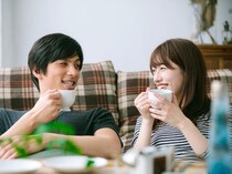 「ねぇ、教えて？」男性が思わず心を開く“質問センス”の身につけ方