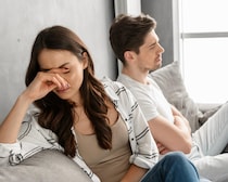 いいカモを見つけた。モラハラ男性に「狙われやすい女性」とは