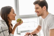 まさかの脈なし…。脈アリと勘違いしやすい「男性の行動」とは