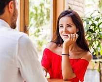 相性良さげだな。男性が「話しかけやすい」と感じる女性の特徴