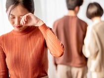 誠実そうに見えて危険人物？“浮気性な男性”に共通する「意外な特徴」