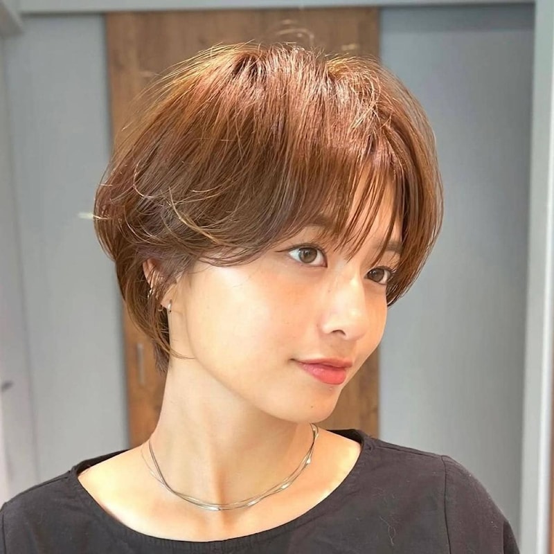 小顔効果バツグン！最旬「コンパクトショート」でおしゃれ感UP＆若見えを叶える法則