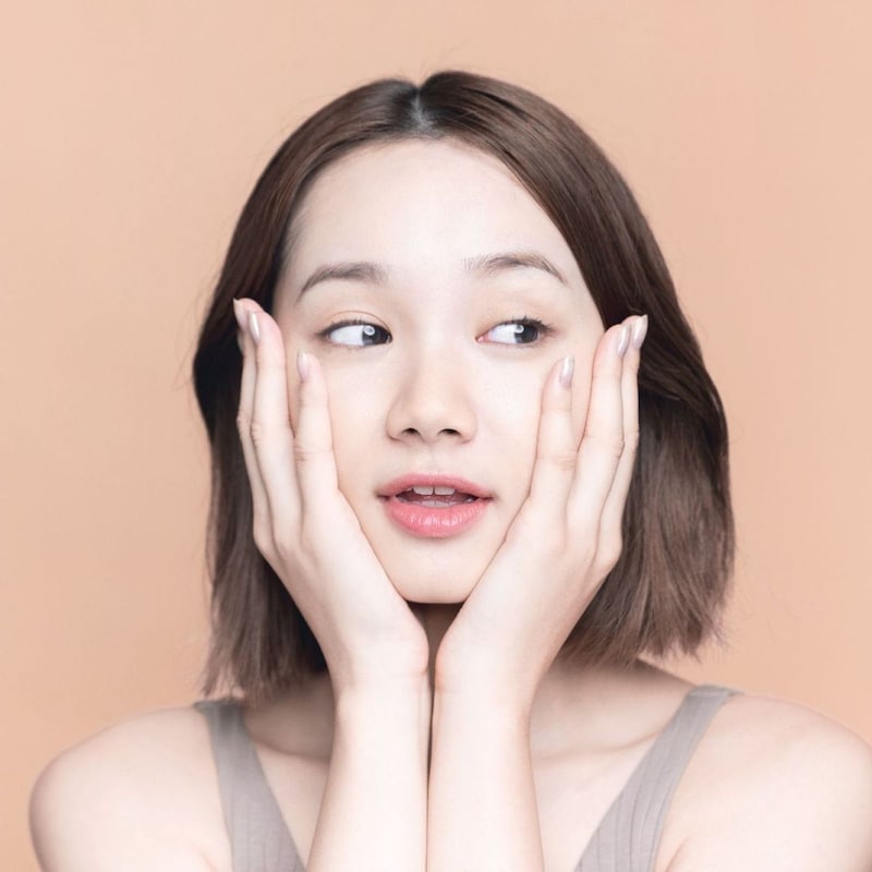 加速する“顔のたるみ”に歯止めを。１日１分【笑顔を美しくする】簡単ストレッチ