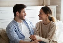 やりすぎ注意です。男性に冷めた目で見られがちな「あざとい行動」