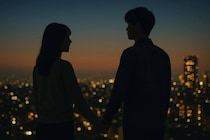 明日も仕事なのに…。夜遅くまで一緒にいようとする男性の「本命サイン」