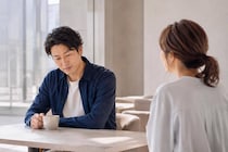 「先に言ってよ」は本命サイン。男性が”助けられなかったこと”を気にする理由
