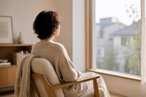 「休んでも疲れが取れない…」40代以降が見直したい“休日の過ごし方”