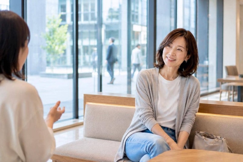若々しい印象の人は話し方が違う。40代・50代が意識したい３つのポイント