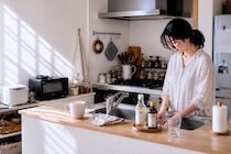 なぜか生活感が出ちゃう…。「キッチン収納」で見直したい３つのポイント