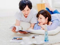 信頼関係が深まってきた証拠。完全に心を開いている男性の「本命行動」
