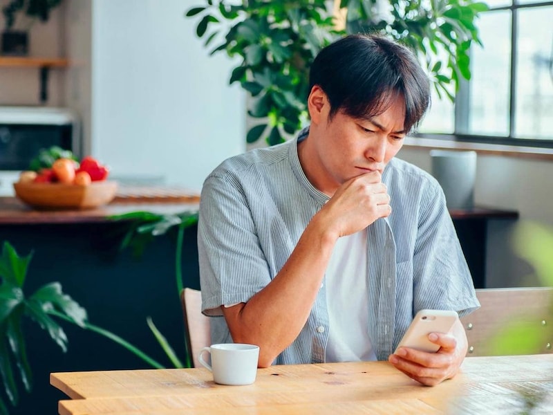 男性の気持ちが一気に冷める！極力しない方がいい「LINE行動」３選