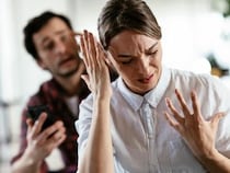 もしかしてメンヘラ？ 男性の「恋心が萎える瞬間」とは