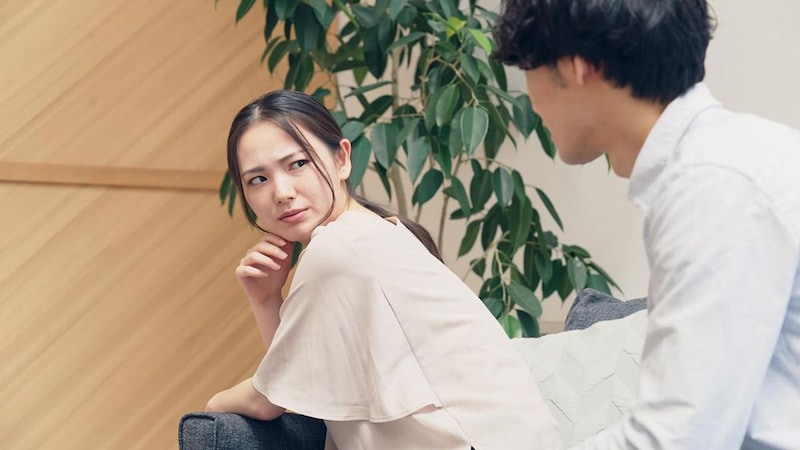 否応なく女のカンが働きます。同棲中の彼の「浮気を疑うべき事象」4つ