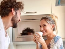 声かけてみようかな？男性目線で「デートに誘いやすい女性」の特徴