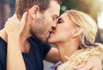 もっと興奮しちゃう…♡彼を悶絶させる「キス中の声の出し方」とは