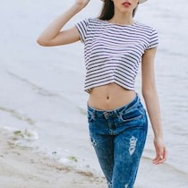 腰周りを引き締めつつ美胸効果も。１日３分【ほっそり美ボディに導く】簡単習慣