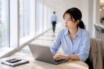 「この場合“お疲れ様です”で合ってる？」迷いやすい仕事での言葉遣い