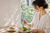 食べる量は同じなのに、なぜか差がつく。太りにくい人が習慣にしている３つのこと