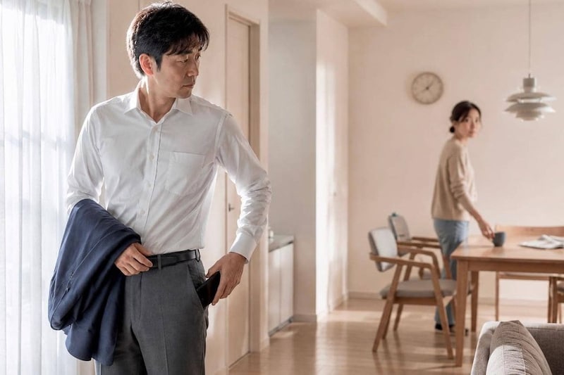 「なんか隠してない？」不倫を疑われた夫が思わず取ってしまう３つの行動