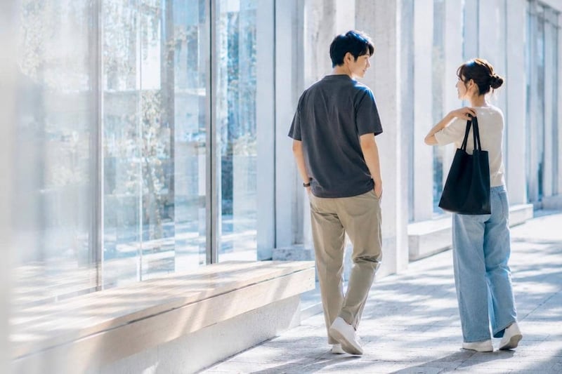言葉より行動に注目して。男性が本命の女性だけに見せる3つのサイン