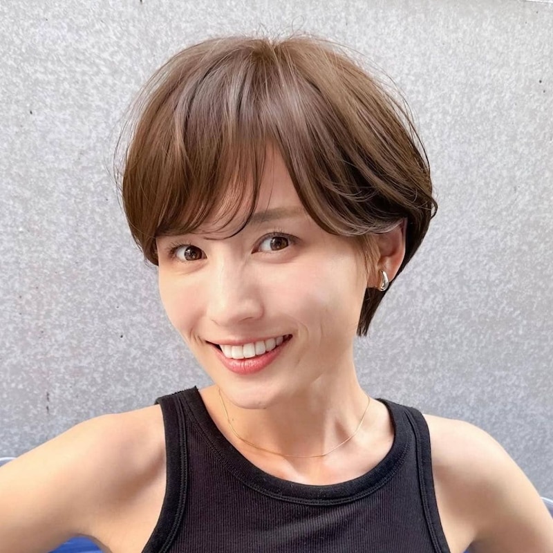 一手間で−5歳見え!最旬ショートヘアを若見えさせる「小顔スタイリング」のコツ