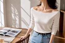 【最近、首が短く見える…】椅子に座って30秒。首・肩の境目をすっきり見せる簡単エクササイズ