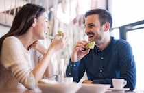 俺の彼女っていい女でしょ？男性が「自慢したくなる彼女」の特徴