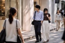 「あの２人、もしかして…」周囲に勘づかれやすい“ワケありカップル”の特徴