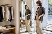 服は素敵なのに、なぜか垢抜けない…。40代から見直したい“サイズ選び”のコツ