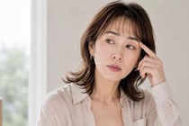 なんとなくメイクが古く見える…。40代・50代が見直したい“眉の太さと色”
